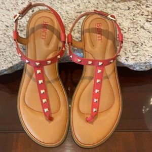 BORN ADANNA LEATHER STUD THONG SANDAL TAN SZ 8 $20